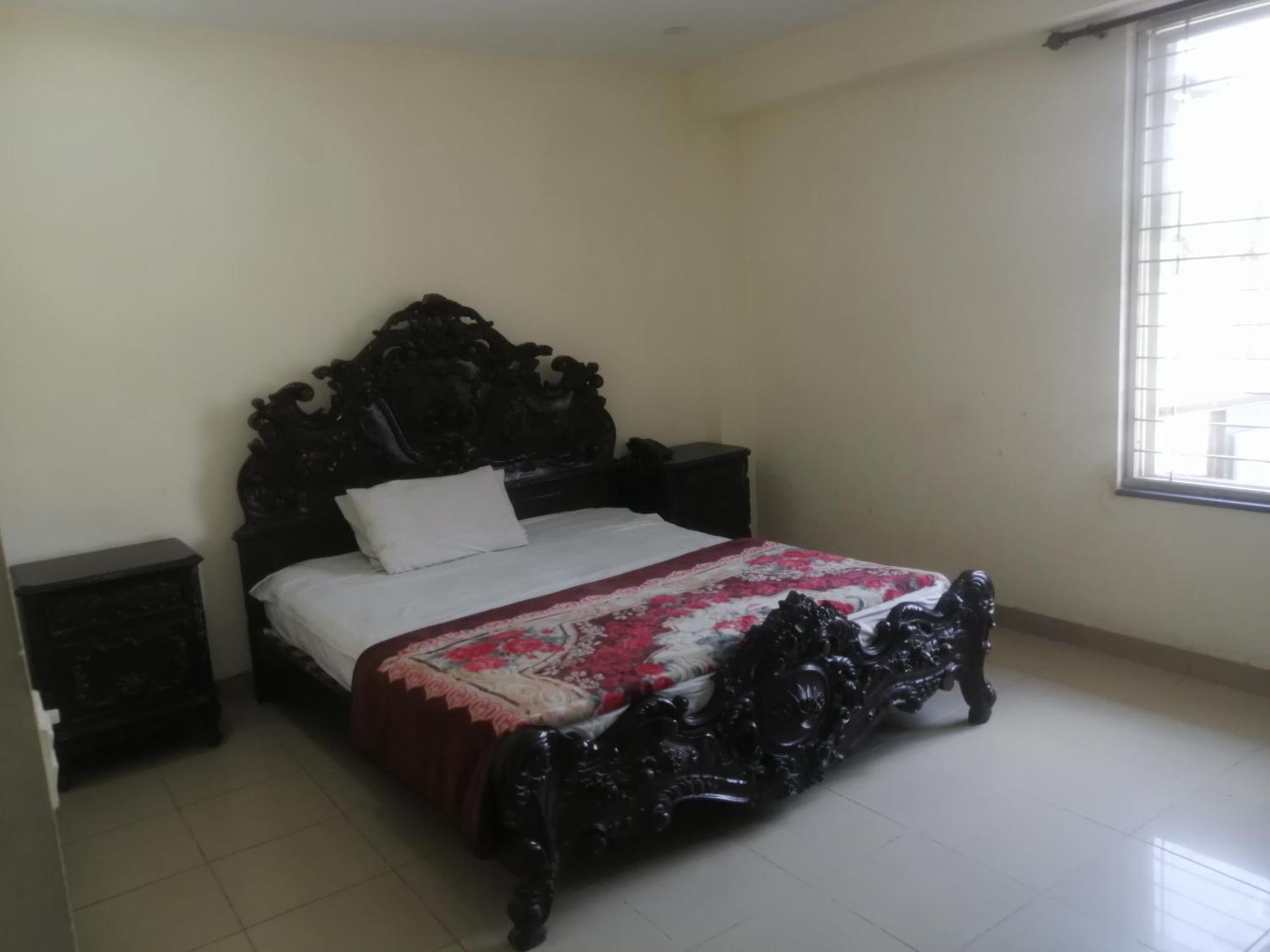 Fortville Hotel Лахор Екстер'єр фото