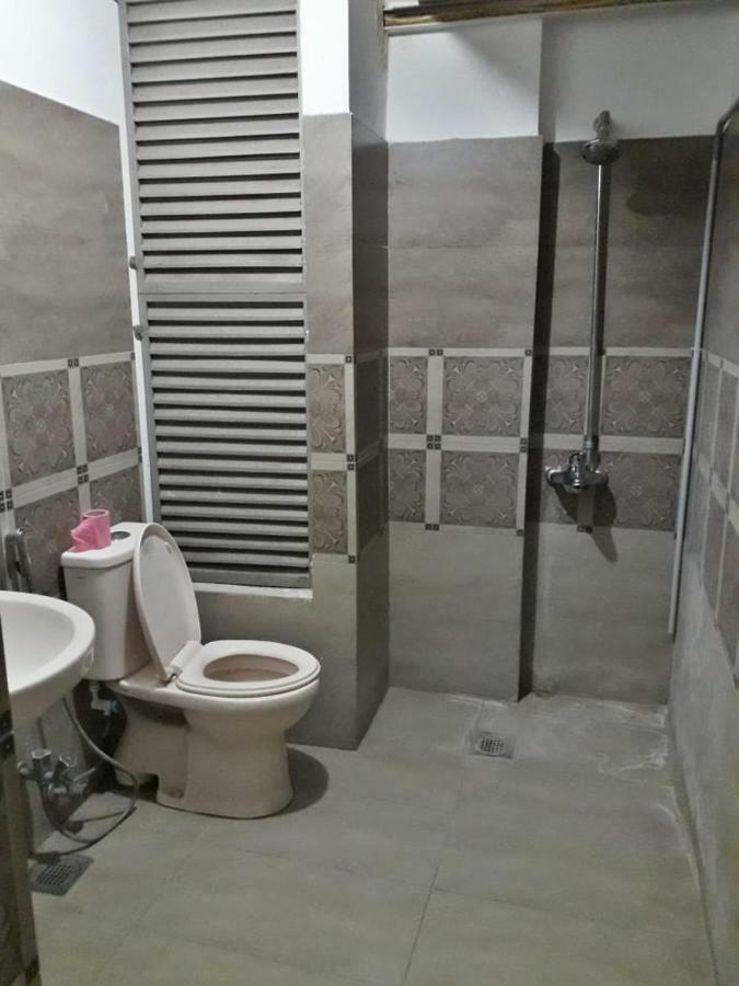 Fortville Hotel Лахор Екстер'єр фото